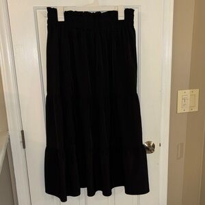 SHEIN Black Tiered Midi Skirt with Elastic Waistband